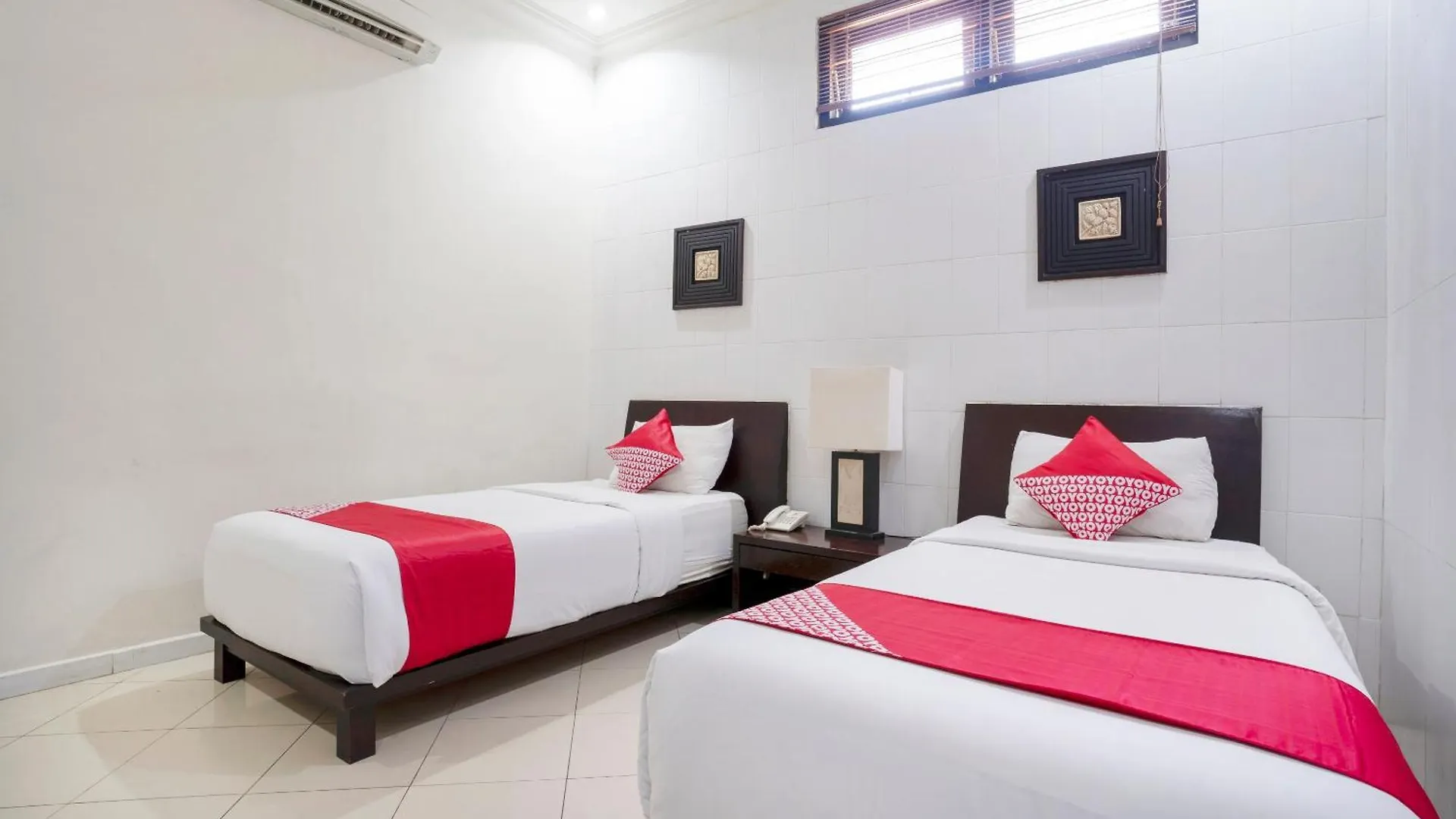 Oyo 482 Anika Guest House Kuta Lombok 2*,